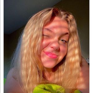 Meet your Posher, Emmalee